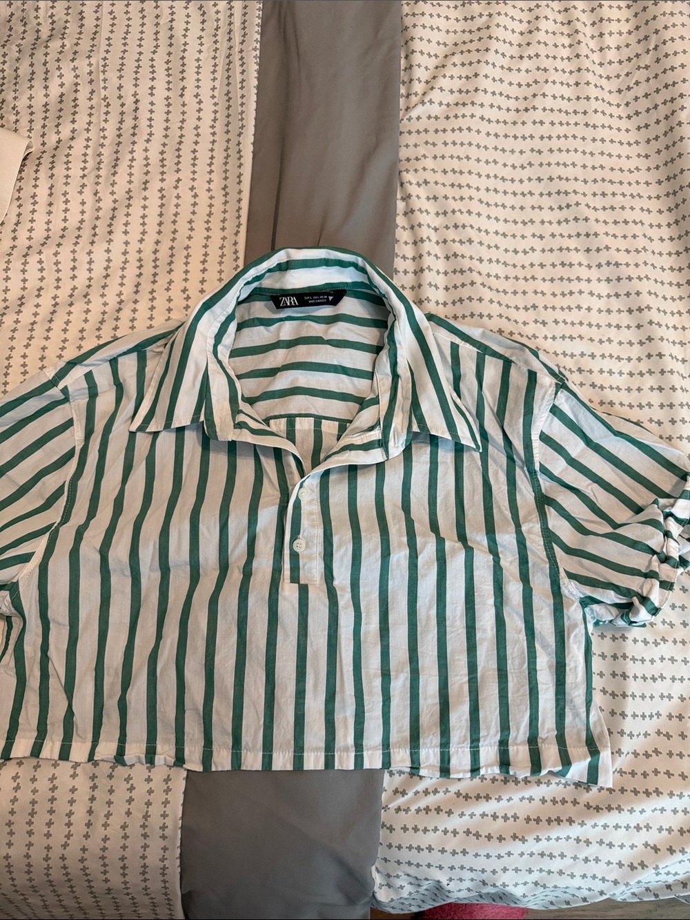 ZARA Green and White Vertical Stripe Casual Button-Down